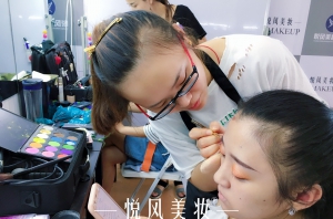 武汉化妆培训班哪里好？