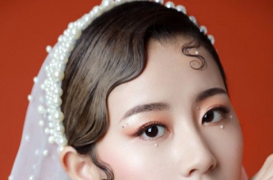 武汉哪里有专业教化妆的，打算以后从事化妆师职业