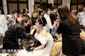 从课程到就业：悦风美妆学院专业点评